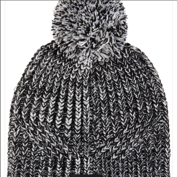 🌹 SOLD🌹Rebecca Minkoff Beanie & Armwarmer Set🌹 - Picture 2 of 5